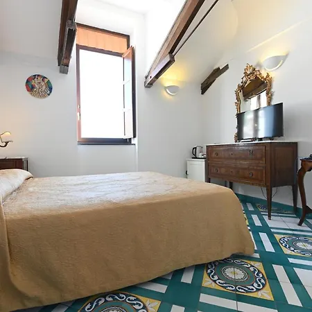 克罗齐迪阿马尔菲酒店 3*