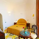 Croce Di Amalfi