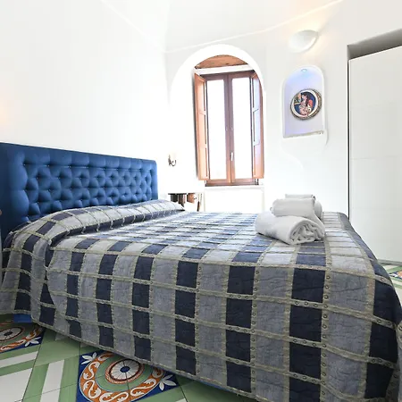 Croce Di Hotell Amalfi