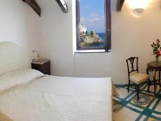 ホテル クローチェ ディ アマルフィ