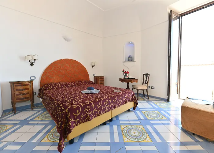 Hotell Croce Di Amalfi